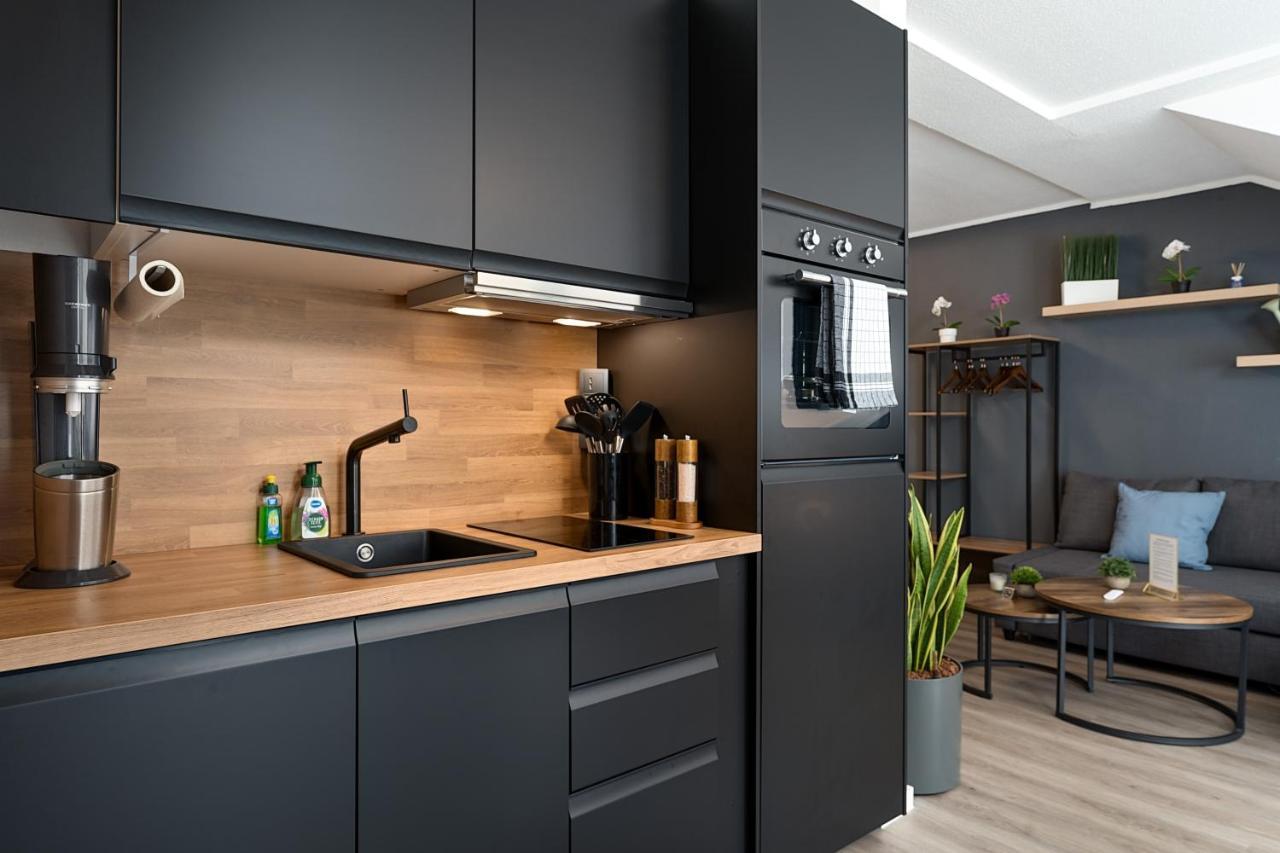 Federnest: Luxury Studio with King Bed & Home Office Duisburg Exterior photo