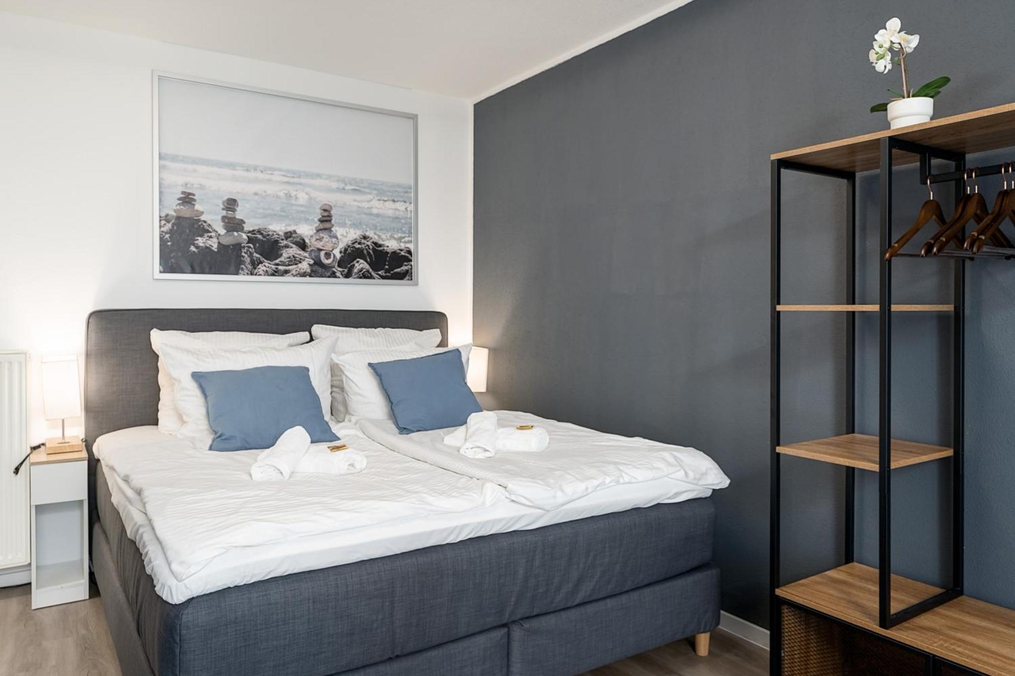 Federnest: Luxury Studio with King Bed & Home Office Duisburg Exterior photo